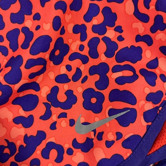 Nike Women's Leopard Print Athletic Shorts Sz S Orange and Navy PREOWNED - Picture 3 of 11